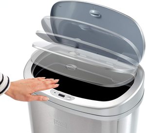 BLACK+DECKER Sensor Bin in use.