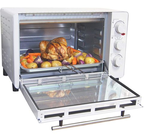 Main view of the Igenix IG7131 Mini Oven.