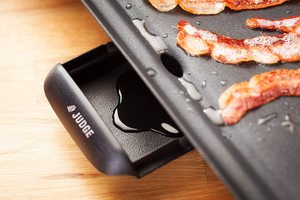 Judge JEA81 Electric Table Top Grill's drip tray.