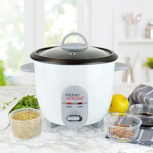 Kitchen Perfected Rice Cooker in a kitchen.