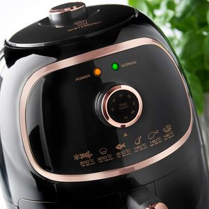 MisterChef Air Fryer's controls.
