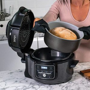 Ninja Foodi OP100UK Mini Multi-Cooker in use.