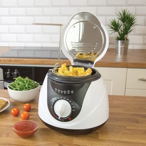Quest 35150 Deep Fat Fryer in use.