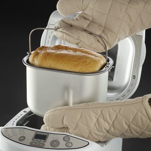 Russell Hobbs 18036 Breadmaker in use.