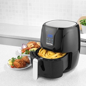 Salter EK3960 Air Fryer in use.