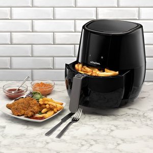 Schallen SCH1028 Air Fryer in use.
