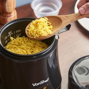 VonShef 13/342 Rice Cooker in use.